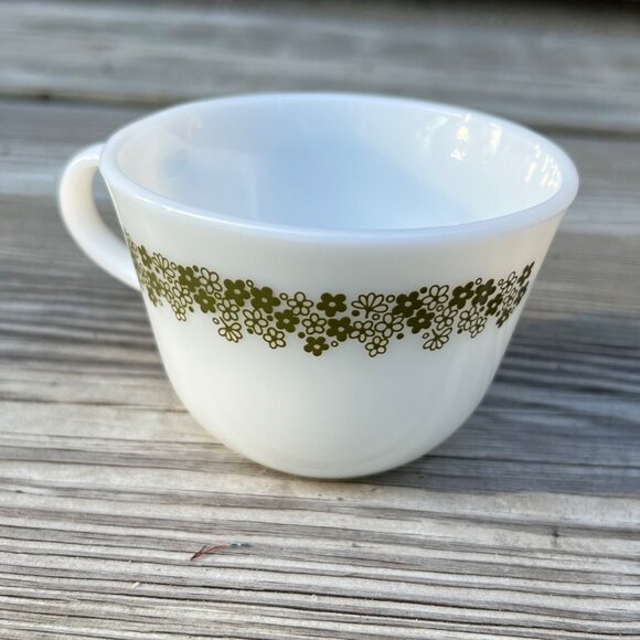 PYREX Crazy Daisy Green Spring Blossom White Milk Glass Cup Mug Vintage Corning - Picture 6 of 6